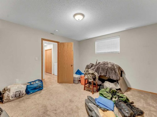 634 Industrial Avenue Se, Medicine Hat, AB - Indoor