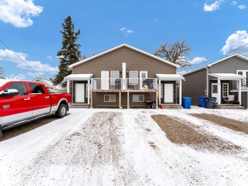 634 Industrial Avenue Se, Medicine Hat, AB - Outdoor With Deck Patio Veranda