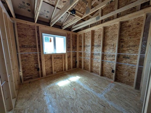 310 Somerside Crescent, Medicine Hat, AB - Indoor Photo Showing Other Room