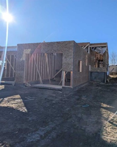 310 Somerside Crescent, Medicine Hat, AB - Outdoor