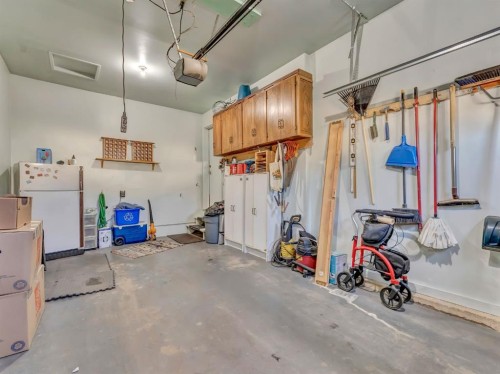 30-459 Carry Drive Se, Medicine Hat, AB - Indoor Photo Showing Garage