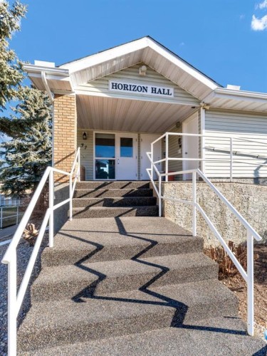 30-459 Carry Drive Se, Medicine Hat, AB - Outdoor