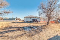 428 2 Street  Suffield, AB T0J 2N0