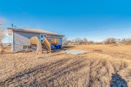 428 2 Street, Suffield, AB - Outdoor