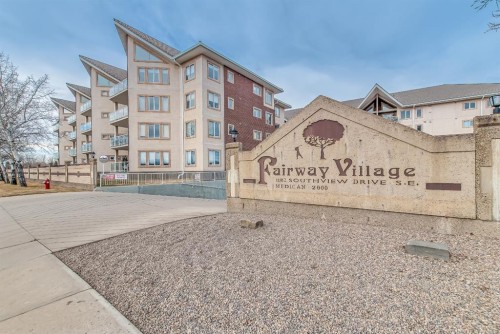 429-1182 Southview Drive Se, Medicine Hat, AB - Outdoor