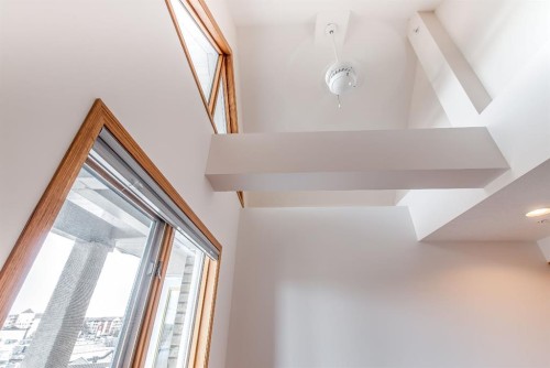 429-1182 Southview Drive Se, Medicine Hat, AB - Indoor Photo Showing Other Room