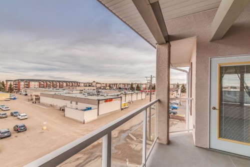 429-1182 Southview Drive Se, Medicine Hat, AB - Outdoor