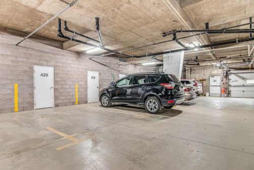 429-1182 Southview Drive Se, Medicine Hat, AB - Indoor Photo Showing Garage