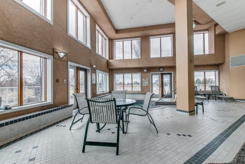 429-1182 Southview Drive Se, Medicine Hat, AB - Indoor Photo Showing Other Room