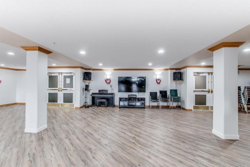 429-1182 Southview Drive Se, Medicine Hat, AB - Indoor