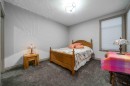 30 Palisades Mews Ne, Medicine Hat, AB  - Indoor Photo Showing Bedroom 