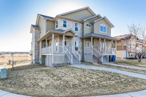 137 Ranchlands Boulevard Ne, Medicine Hat, AB - Outdoor With Deck Patio Veranda With Facade