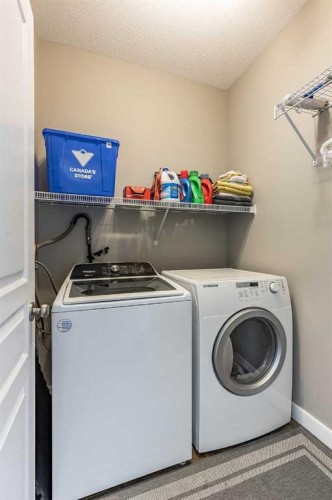 137 Ranchlands Boulevard Ne, Medicine Hat, AB - Indoor Photo Showing Laundry Room
