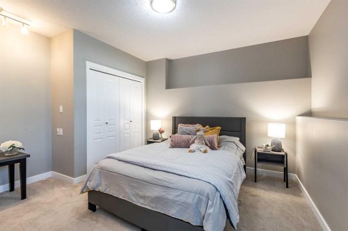 137 Ranchlands Boulevard Ne, Medicine Hat, AB - Indoor Photo Showing Bedroom