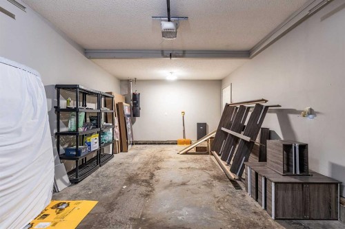 137 Ranchlands Boulevard Ne, Medicine Hat, AB - Indoor