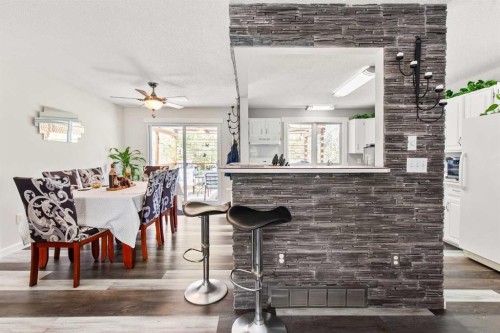 467 10 Street, Dunmore, AB - Indoor Photo Showing Dining Room
