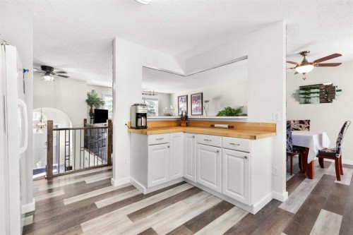 467 10 Street, Dunmore, AB - Indoor Photo Showing Other Room