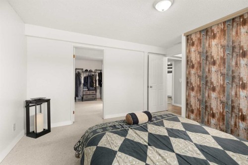 467 10 Street, Dunmore, AB - Indoor Photo Showing Other Room