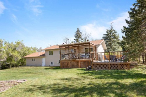 467 10 Street, Dunmore, AB - Outdoor With Deck Patio Veranda