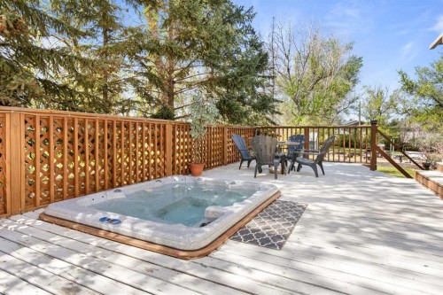 467 10 Street, Dunmore, AB - Outdoor With Deck Patio Veranda