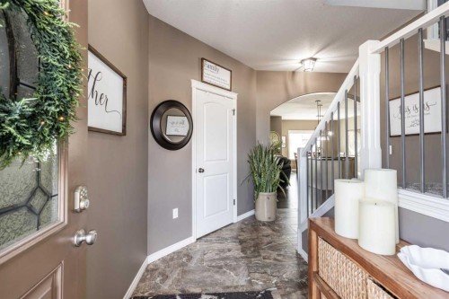 324 Somerside Crescent Se, Medicine Hat, AB - Indoor Photo Showing Other Room