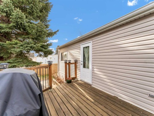 220 Fairchild Street Sw, Medicine Hat, AB - Outdoor With Exterior