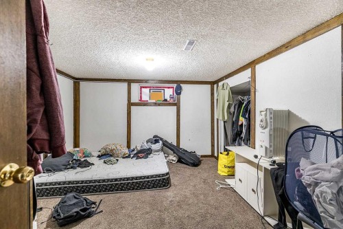 201 5 Street Se, Medicine Hat, AB - Indoor