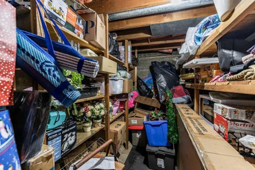 201 5 Street Se, Medicine Hat, AB - Indoor