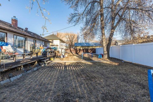 201 5 Street Se, Medicine Hat, AB - Outdoor