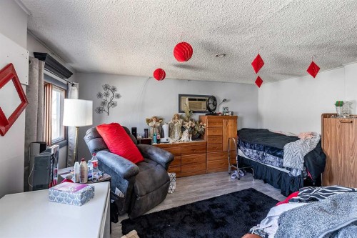 201 5 Street Se, Medicine Hat, AB - Indoor