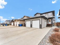 87 Vista Close SE Medicine Hat, AB T1B 0C5