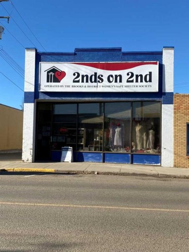 111 2 Street West, Brooks, AB 
