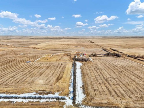 22222 Range Road 20, Bindloss, AB 