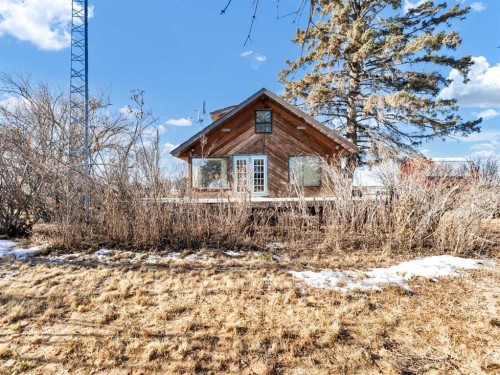 22222 Range Road 20, Bindloss, AB 