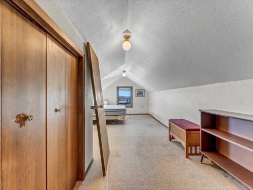 22222 Range Road 20, Bindloss, AB 