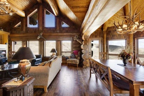 21468 Range Road 13, Bindloss, AB - Indoor Photo Showing Living Room