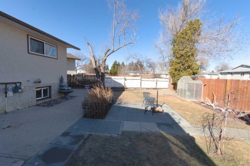 52 Cypress Way Se, Medicine Hat, AB - Outdoor