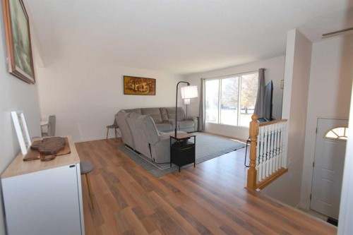 52 Cypress Way Se, Medicine Hat, AB - Indoor