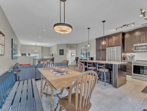 324 Ranchview Court Ne, Medicine Hat, AB - Indoor