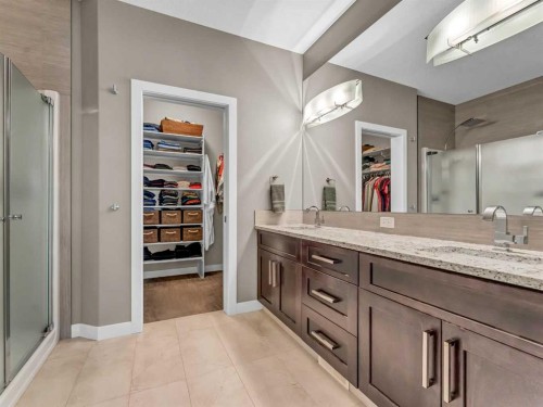 324 Ranchview Court Ne, Medicine Hat, AB - Indoor Photo Showing Bathroom