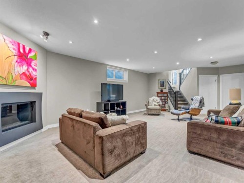 324 Ranchview Court Ne, Medicine Hat, AB - Indoor Photo Showing Living Room With Fireplace