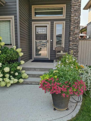 324 Ranchview Court Ne, Medicine Hat, AB - Outdoor