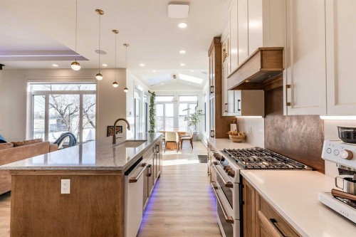 480 7 Street, Dunmore, AB - Indoor Photo Showing Kitchen With Upgraded Kitchen