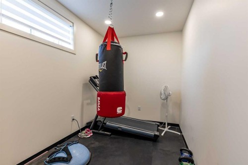 480 7 Street, Dunmore, AB - Indoor