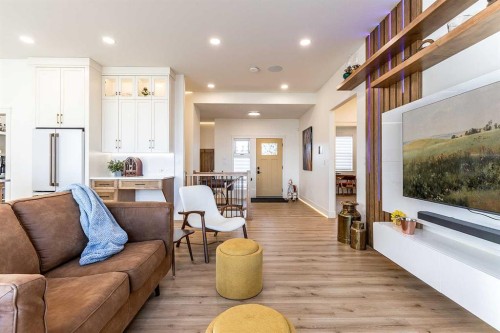480 7 Street, Dunmore, AB - Indoor Photo Showing Living Room
