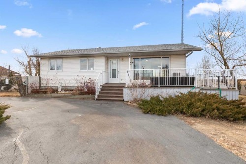 626 Old Highway 1, Walsh, AB - Outdoor With Deck Patio Veranda