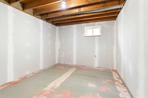 626 Old Highway 1, Walsh, AB - Indoor Photo Showing Basement