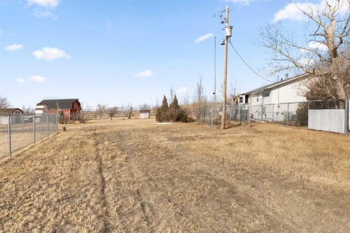 626 Old Highway 1, Walsh, AB - Outdoor