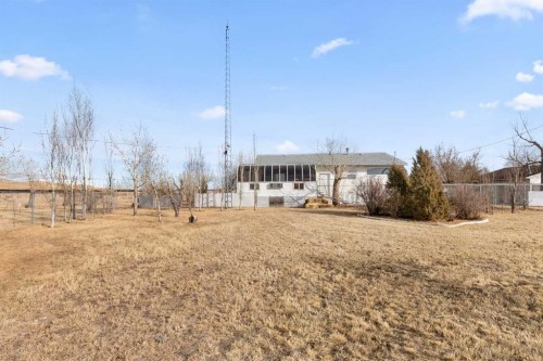 626 Old Highway 1, Walsh, AB - Outdoor