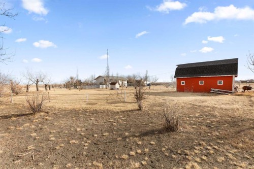 626 Old Highway 1, Walsh, AB - Outdoor